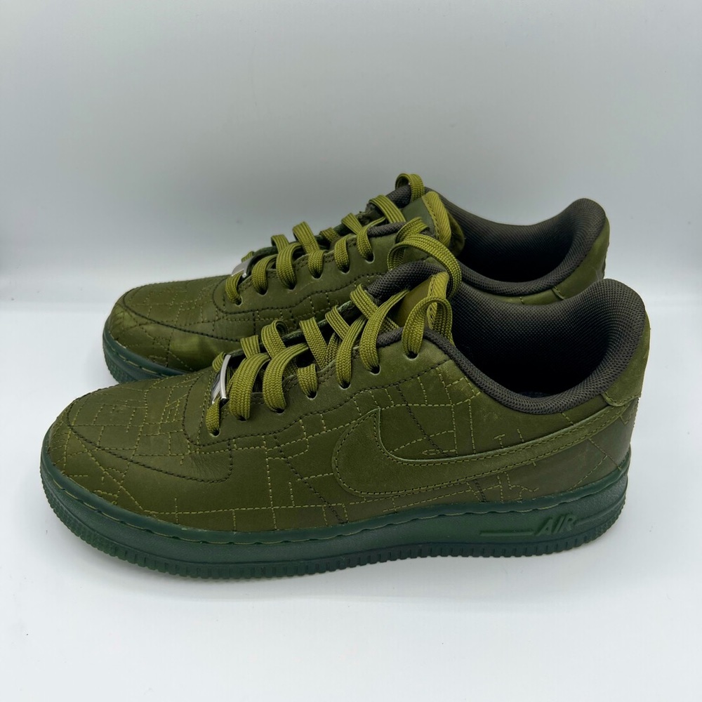 Limited Edition Nike Air Force 1 London City Pack